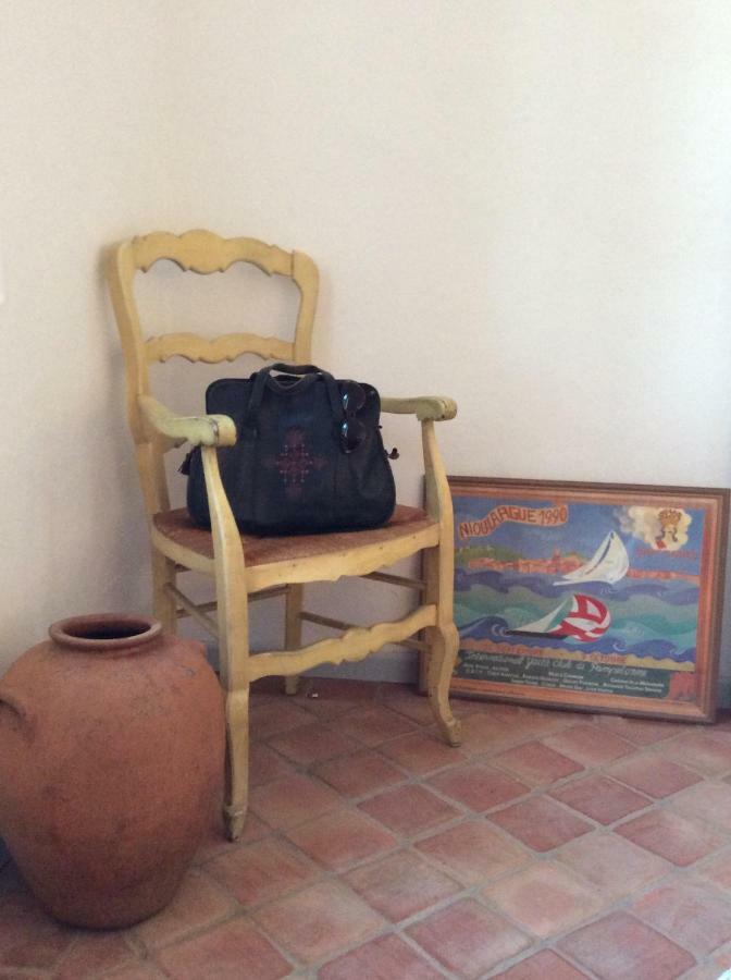 Bed and Breakfast Le Mas Amore Ґассен Екстер'єр фото