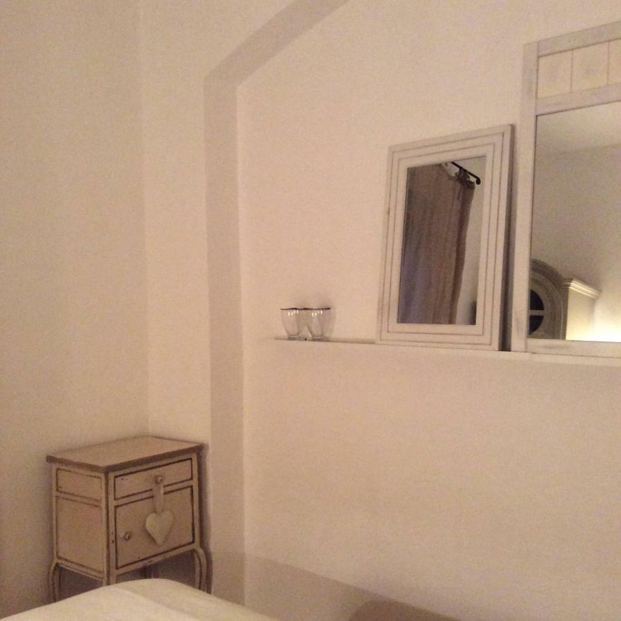 Bed and Breakfast Le Mas Amore Ґассен Екстер'єр фото