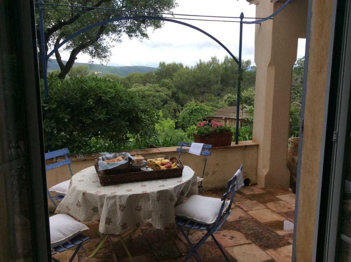 Bed and Breakfast Le Mas Amore Ґассен Екстер'єр фото